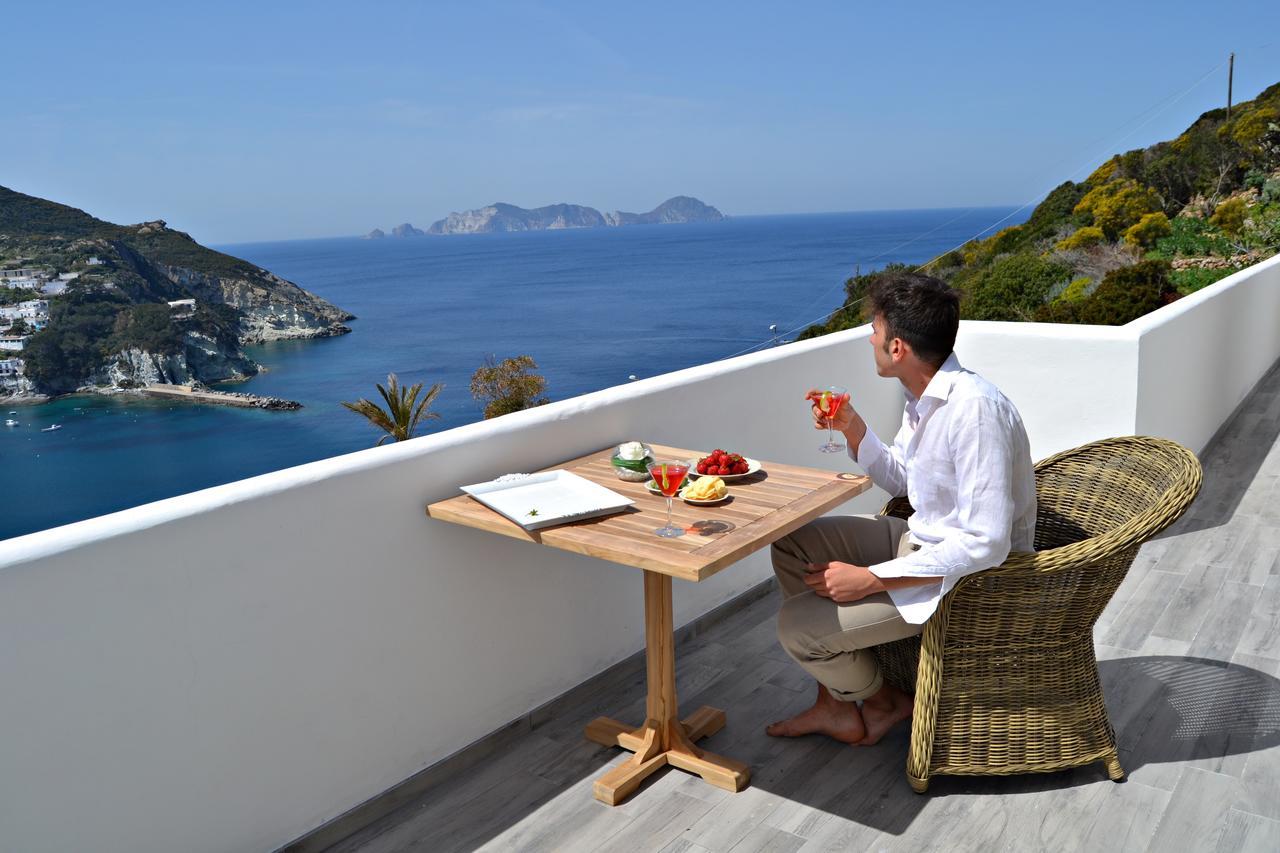 Maridea Casa Vacanza- Le Alcove Sul Mare Suites Πόντσα Εξωτερικό φωτογραφία