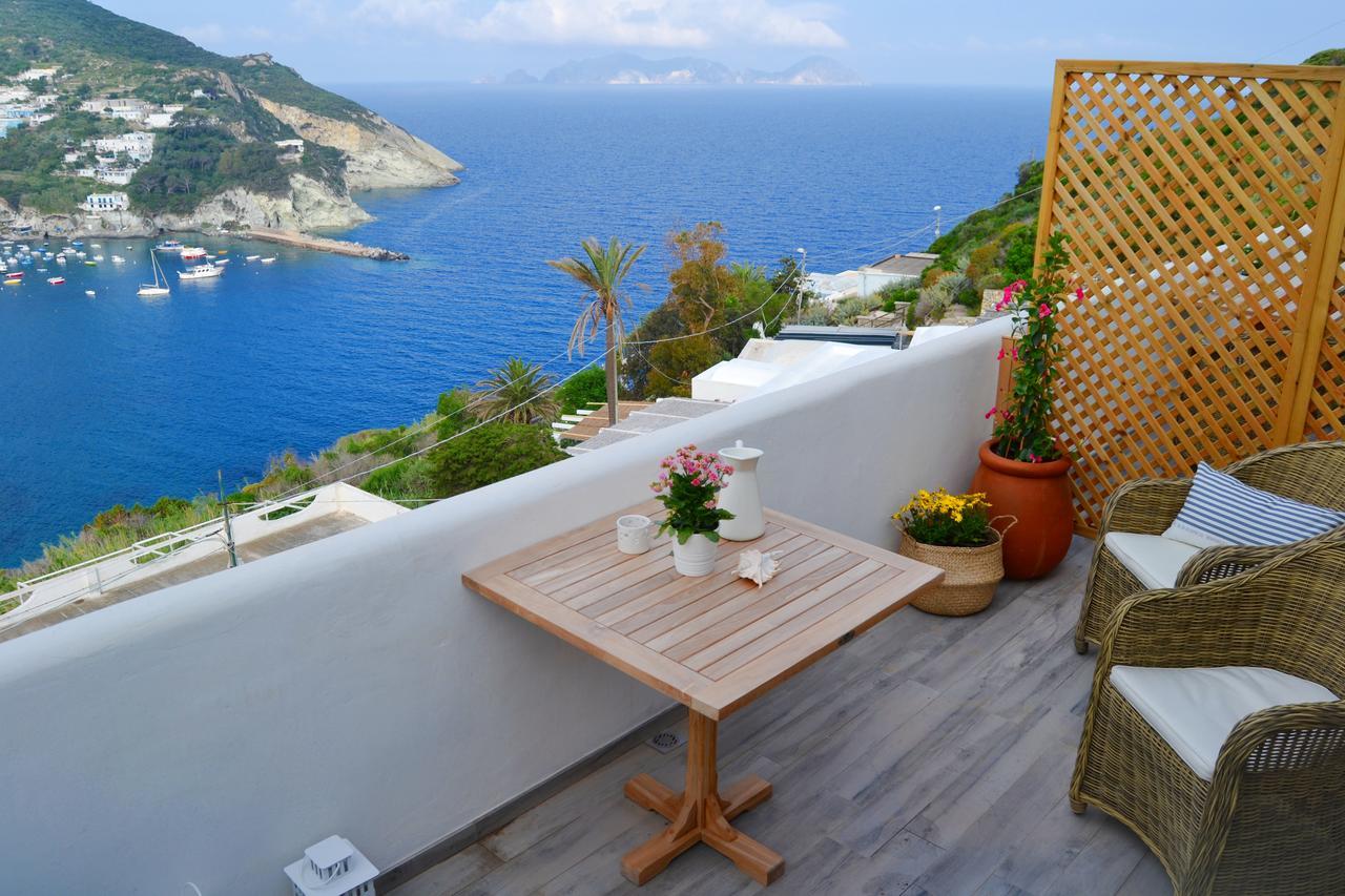 Maridea Casa Vacanza- Le Alcove Sul Mare Suites Πόντσα Εξωτερικό φωτογραφία