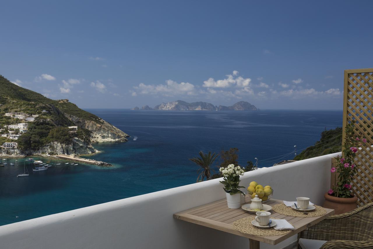 Maridea Casa Vacanza- Le Alcove Sul Mare Suites Πόντσα Εξωτερικό φωτογραφία
