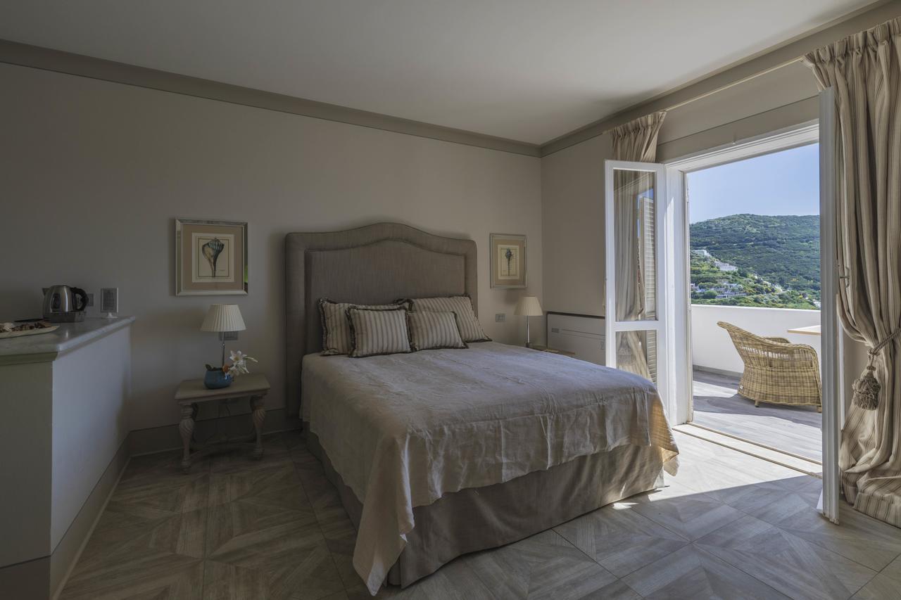 Maridea Casa Vacanza- Le Alcove Sul Mare Suites Πόντσα Εξωτερικό φωτογραφία
